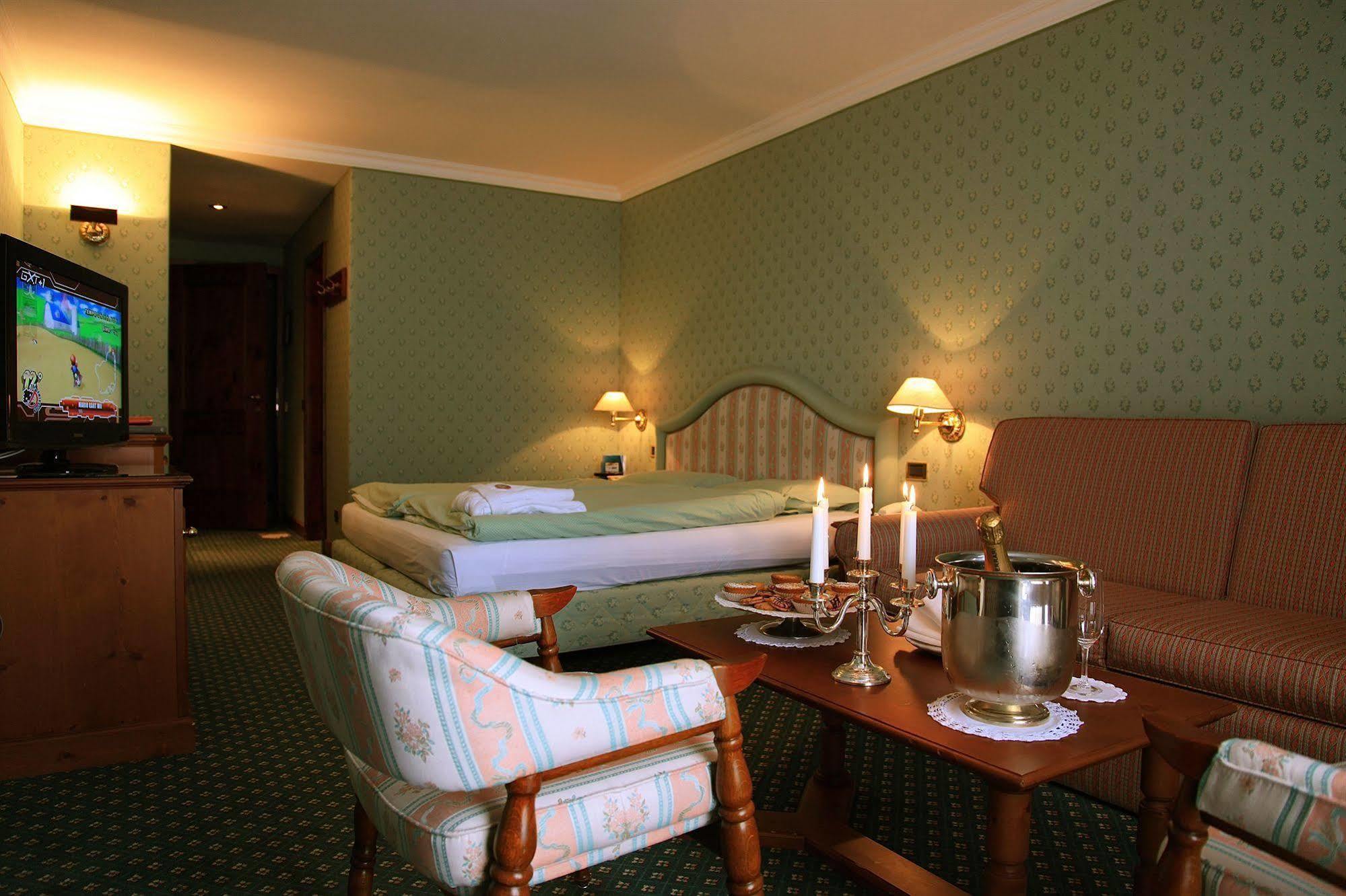 Hotel Sochers Club Selva di Val Gardena Kültér fotó